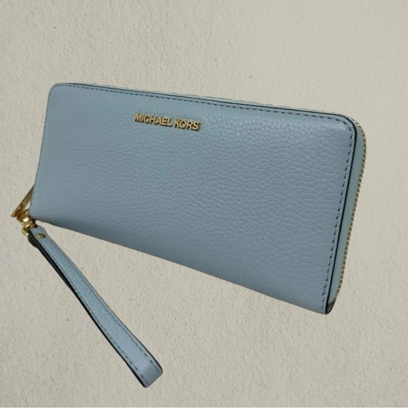 MICHAEL KORS VISTA BLUE JET SET TRAVEL CONTINENTAL WRSITLET WALLET - Picture 4 of 4